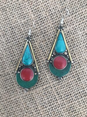 pendientes de estilo bohemio de diferentes colores