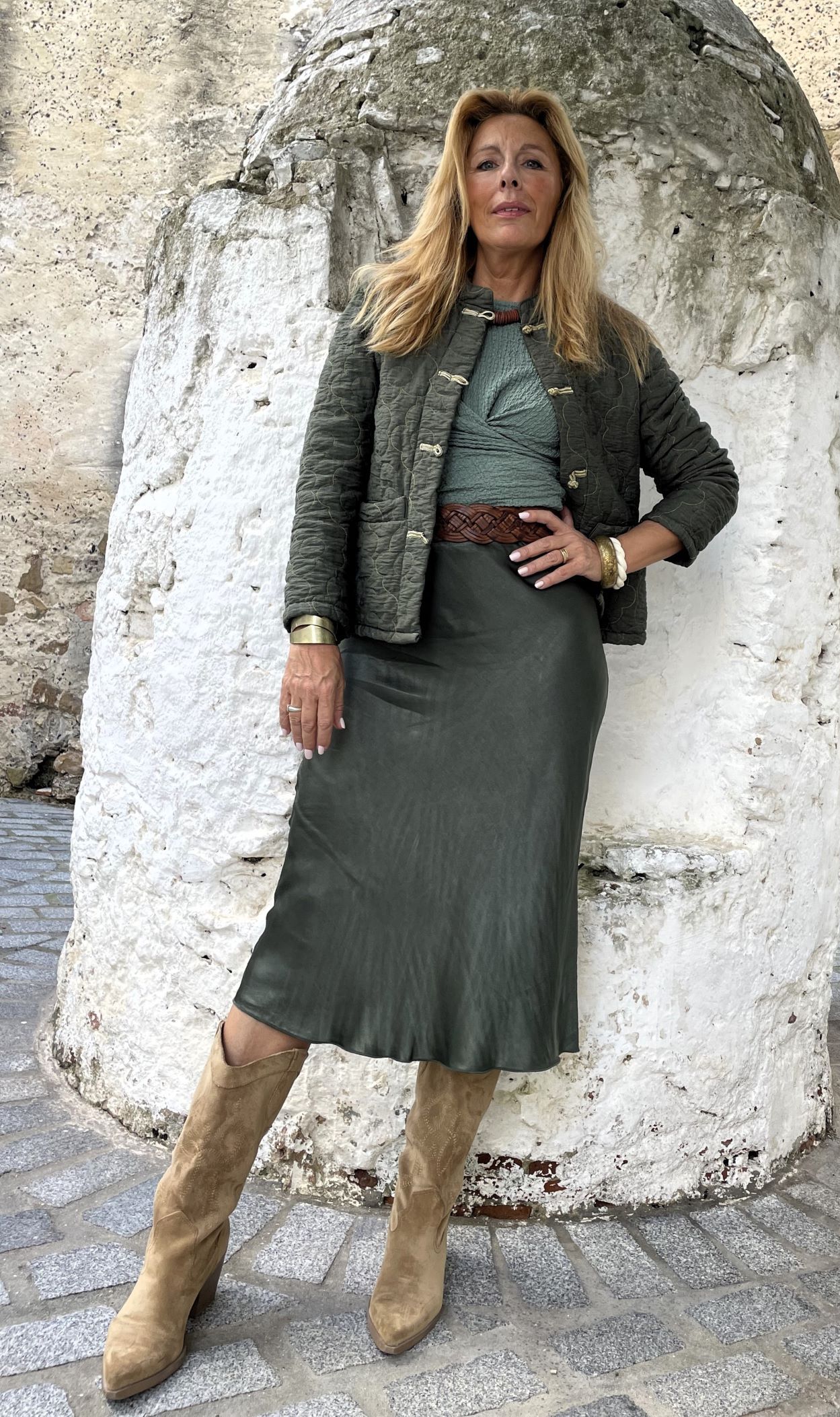 chaqueta mujer color verde kaki