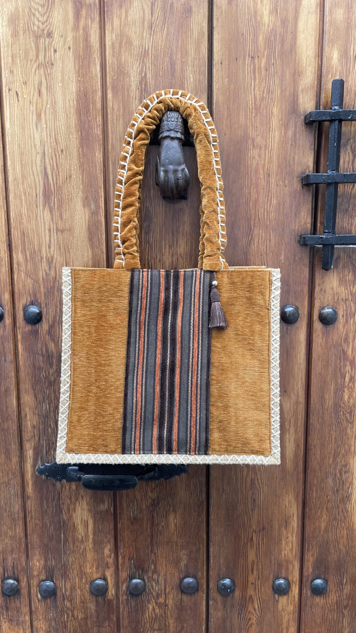 Bolso Tote de estilo boho perfecto para llevar tus libros o iPad