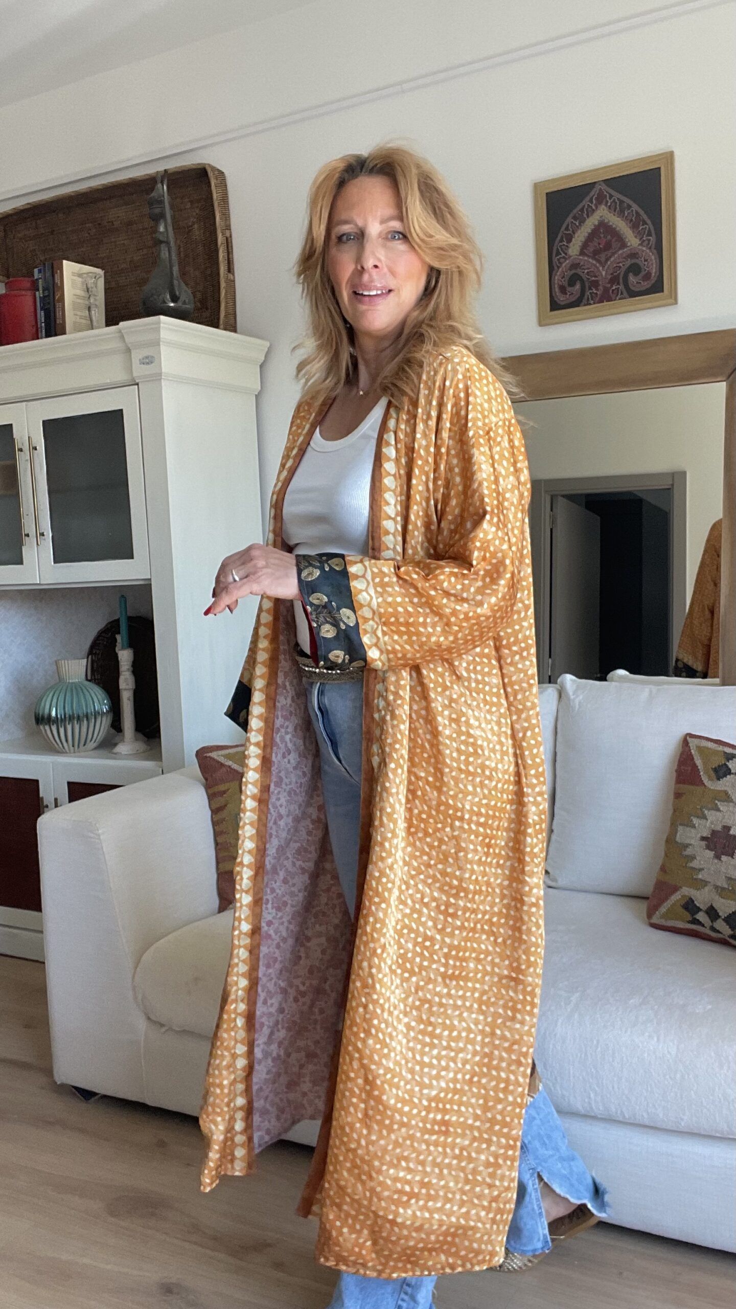 Look boho chic con kimono y jeans