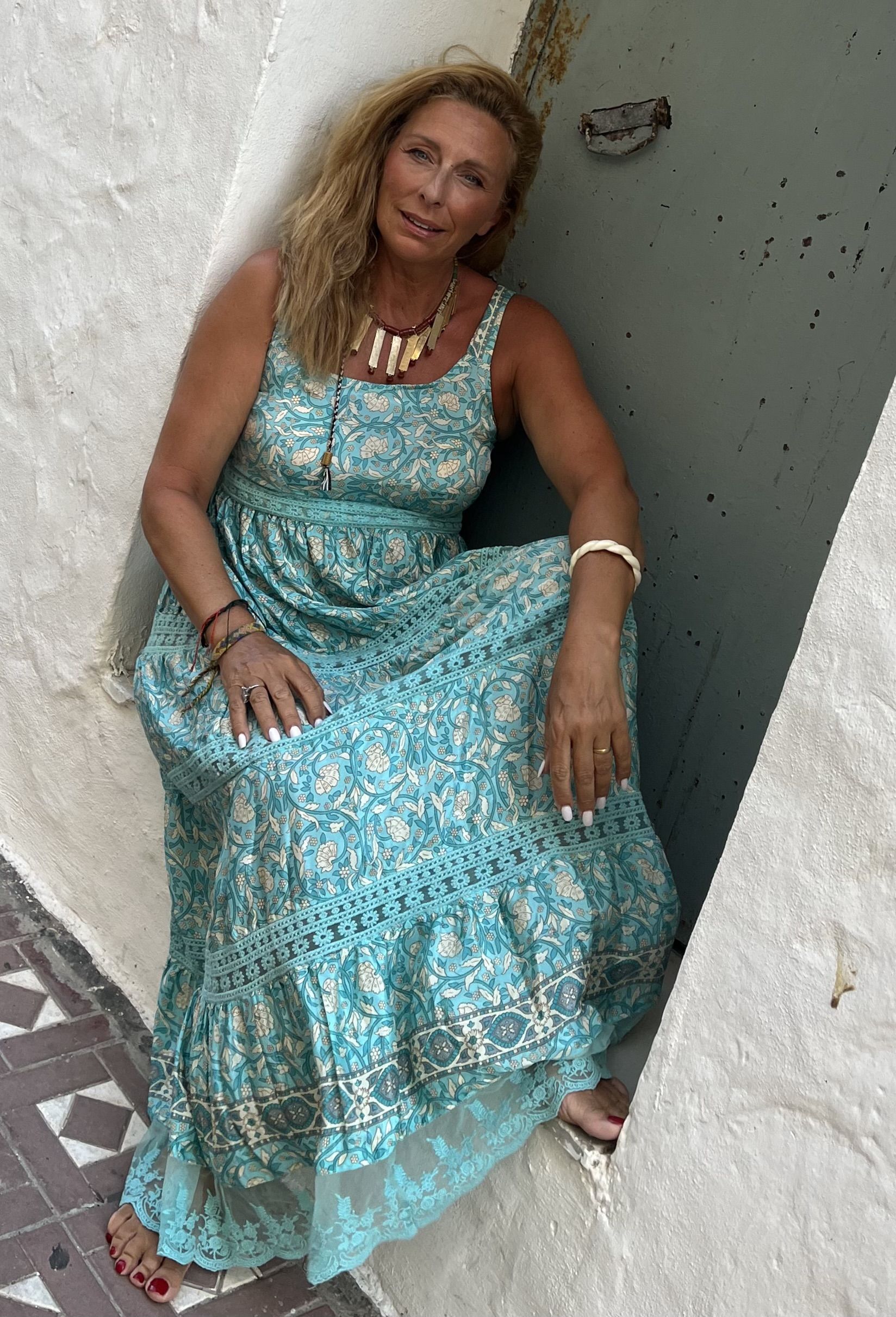 Vestido boho de seda con originales encajes